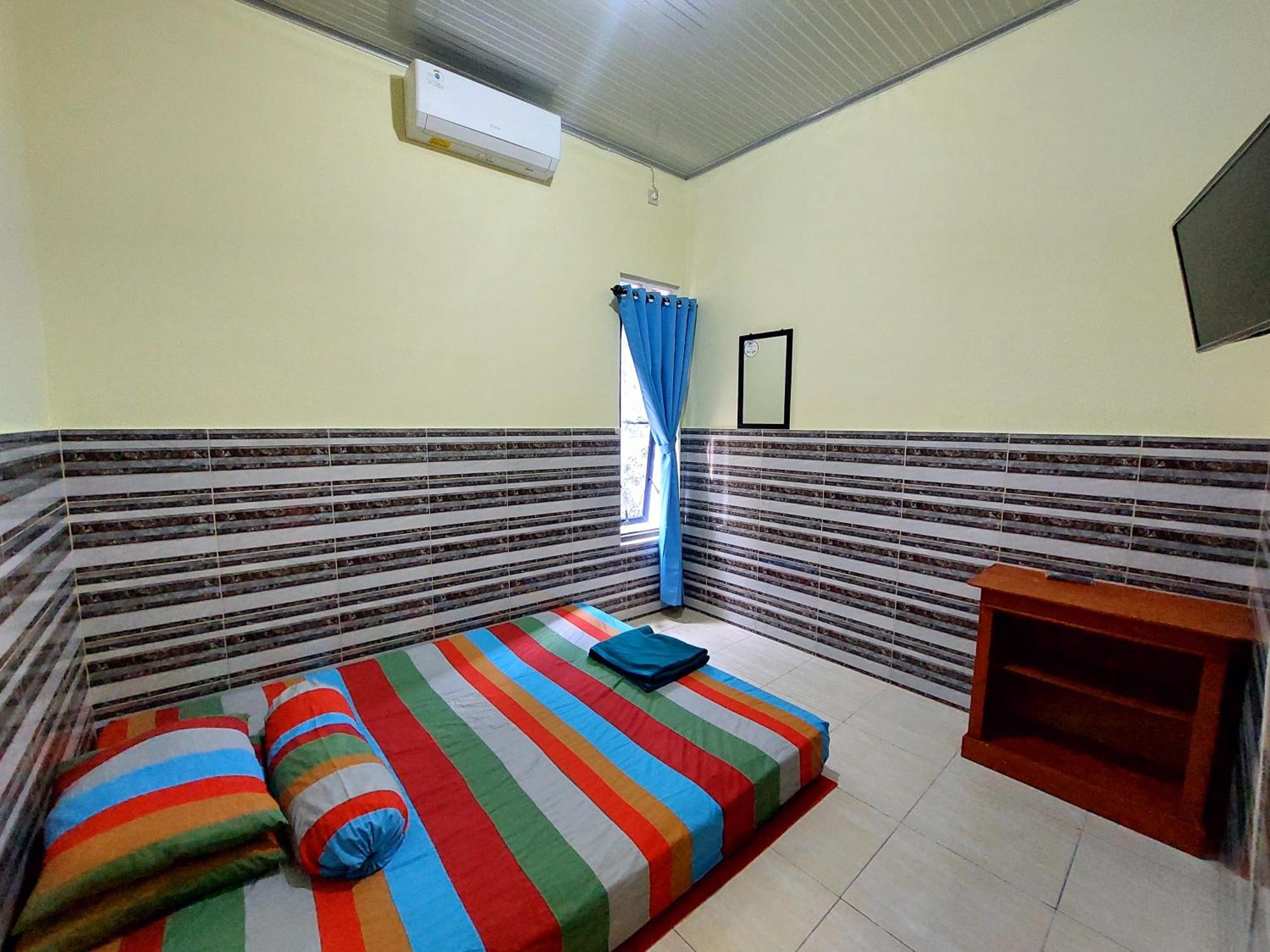 Griya Tugu Jogja Syariah Hotel Yogyakarta Room photo