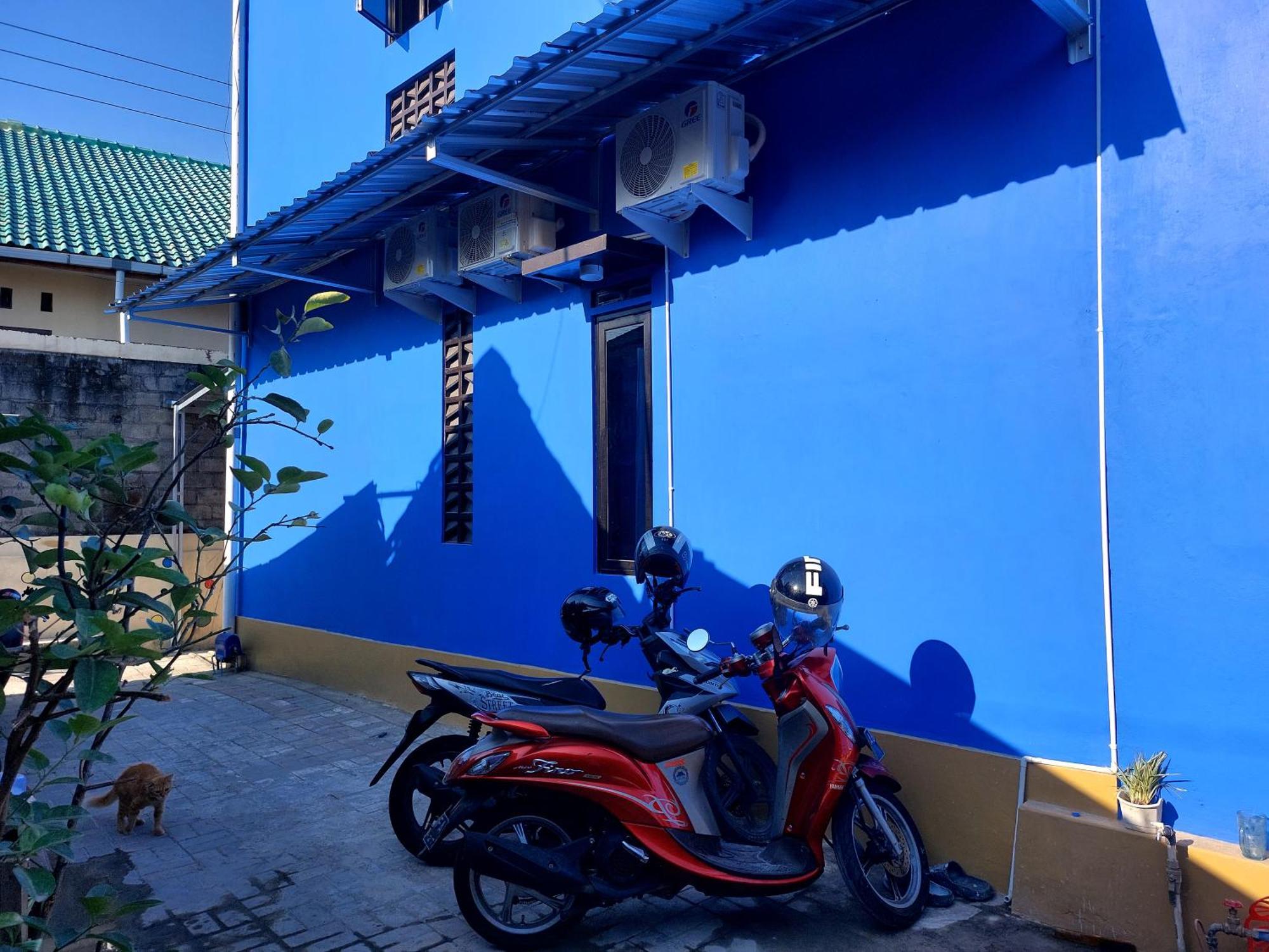 Griya Tugu Jogja Syariah Hotel Yogyakarta Exterior photo